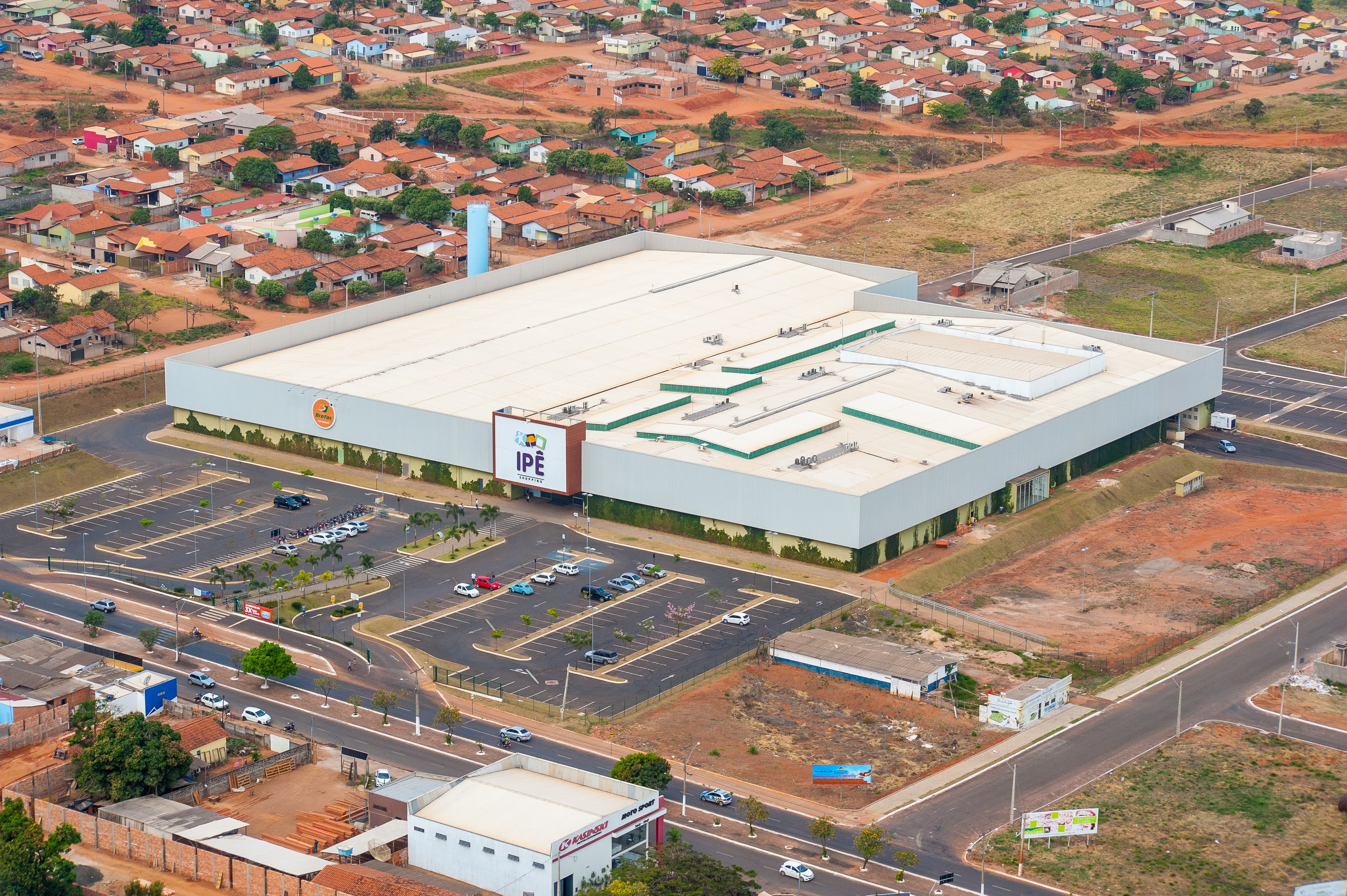 IPÊ Shopping e Loteamento Michelangelo